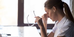 Απώλεια συγκέντρωσης και μνήμης μπορεί να προκαλέσει ακόμα και η ήπια νόσηση από Covid-19