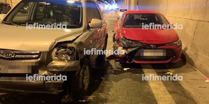 τρακαρισμένα αυτοκίνητα στην Αττική Οδό