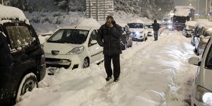 Στιγμιότυπο από το χάος στην Αττική Οδό με εγκλωβισμένους οδηγούς