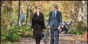 Καμπάνια με τα ρούχα της Carolyn Besset