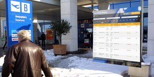 Ακυρώσεις και καθυστερήσεις πτήσεων λόγω χιονιά