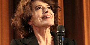 H Φανί Αρντάν απήγγειλε Διονύσιο Σολωμό στο Πανεπιστήμιο της Σορβόννης