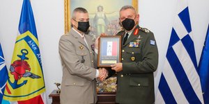 Οι αρχηγοί των Ενόπλων Δυνάμεων των δύο χωρών
