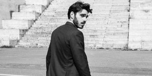 Ιταλός άνδρας με κοστούμι 