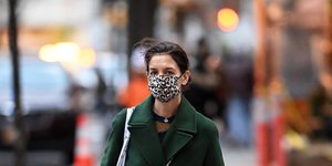 Η Κέιτι Χολμς