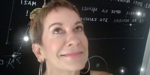 Την παραίτησή της από τη Νομική Σχολή Αθηνών γνωστοποίησε η Λένα Διβάνη