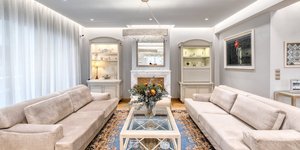 Μια εντυπωσιακή κατοικία στη Bούλα