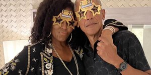 Μισέλ και Μπαράκ Ομπάμα στέλνουν τις ευχές τους για το 2022