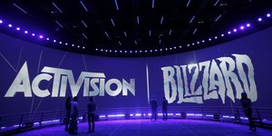 Περίπτερο της Activision Blizzard σε έκθεση