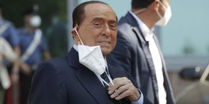 O Σίλβιο Μπερλουσκόνι φαίνεται πως θα σταματήσει την προσπάθειά του για την Προεδρία της Ιταλικής Δημοκρατίας