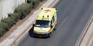 οδηγός, ασθενοφόρο
