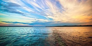 ωκεανος τρια χρωματα