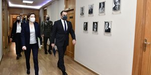 Ο υπουργός Εθνικής Άμυνας με τη Γαλλίδα ομόλογό του