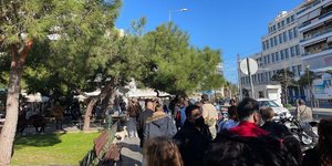 Απίστευτες ουρές για ένα rapid test στη Νέα Σμύρνη