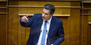 Θεόδωρος Σκυλακάκης στη βουλή