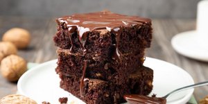 σοκολατόπιτα σιροπιαστή