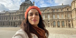 η Τόνια Σωτηροπούλου με μπερέ