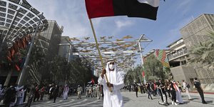 Ανεβαίνουν τα κρούσματα κορωνοϊού στα Ηνωμένα Αραβικά Εμιράτα 