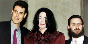 Ο Γιούρι Γκέλερ ήταν πολύ καλός φίλος και κουμπάρος με τον Μάικλ Τζάκσον