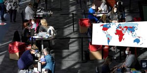  Εμβολιαστικό κέντρο και παγκόσμιος χάρτης εμβολιασμού