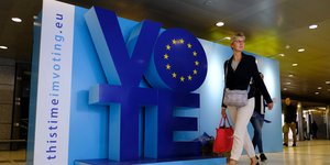 Νέοι ευρωπαϊκοι κανόνες για τις πολιτικές διαφημίσεις