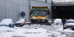 Ακινητοποιημένα οχήματα στην Αττική Οδό