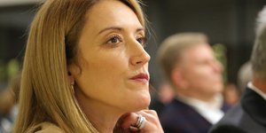 H πρόεδρος του Ευρωπαϊκού Κοινοβουλίου, Ρομπέρτα Μετσόλα