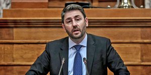 Νίκος Ανδρουλάκης γαλάζια γραβατα ομιλία ΚΟ