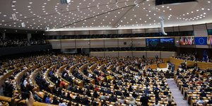 Η αίθουσα της ολομέλειας του Ευρωπαϊκού Κοινοβουλίου στις Βρυξέλλες