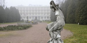 Άγαλμα στην πόλη Λβιβ της Ουκρανίας