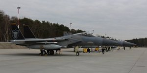 Αμερικανικά F-15 προσγειώθηκαν στην Πολωνία
