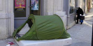 Μεγάλος είναι ο αριθμός των παιδιών που βρίσκονται χωρίς στέγη στη Γαλλία