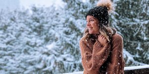 Η Aθηνά Οικονομάκου στα χιόνια 