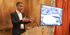 Ο Κώστας Μπακογιάννης κατά τη σημερινή ενημέρωση για το γήπεδο του Παναθηναϊκού