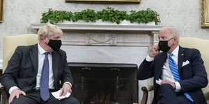 Συνάντηση Τζόνσον-Μπάιντεν στον Λευκό Οίκο