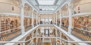 Cărturești Carusel