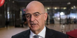 Ο Έλληνας ΥΠΕΞ Νίκος Δένδιας κάνει δηλώσεις