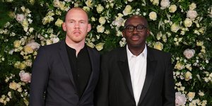 Ο εκδότης της βρετανικής Vogue με τον σύντροφό του