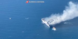 Εικόνες από το ελικόπτερο της ιταλικής ακτοφυλακής