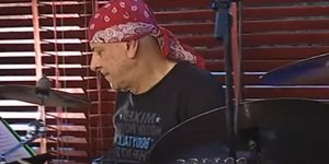 Ο ντράμερ Γιώργος Γιαννόπουλος