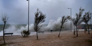 Θυελλώδεις άνεμοι