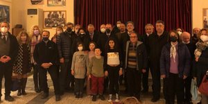 Ο Ανδρέας Κατσανιώτης κατά τη διάρκεια επίσκεψης