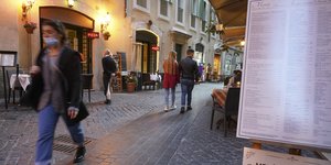 Μεγάλα είναι τα βάρη που καλούνται να σηκώσουν τα νοικοκυριά στην Ιταλία λόγω της αύξησης σε ενέργεια και καύσιμα