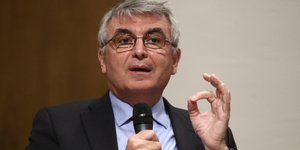 Ο υφυπουργός Εργασίας και Κοινωνικών Υποθέσεων