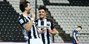 Οι παίκτες του ΠΑΟΚ πανηγυρίζουν