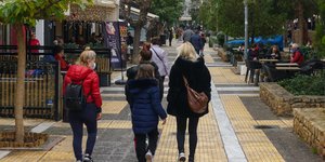 περιπατος πλατεια νεα σμυρνη 