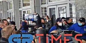 Προπηλακισμός συλληφθέντων για τη δολοφονία του Αλκη Καμπανού