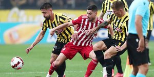 Ολυμπιακός ΑΕΚ