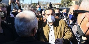 Ο Αλέξης Τσίπρας στα μπλόκα των αγροτών στο Κιλελέρ 