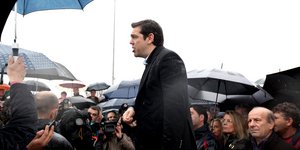 Ο Αλ. Τσίπρας σε αγροτικά μπλόκα στη Λάρισα